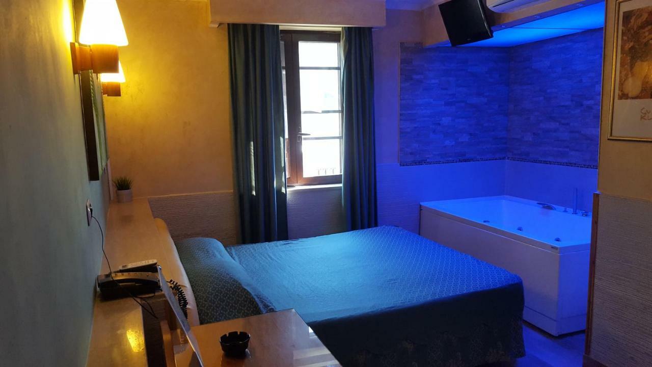 Hotel Kursaal Napoli Ngoại thất bức ảnh